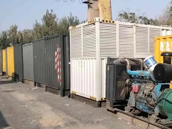 崆峒200KW柴油发电机机组每小时油耗是多少?